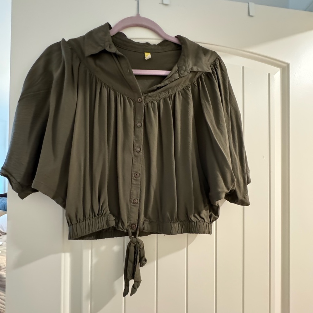 Free PEOPLE Midriff Button Down Army Green Shirt